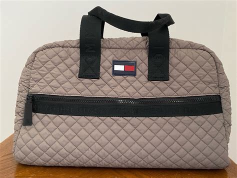 sacola viagem tommy hilfiger bolsa mão pequena feminina salvador